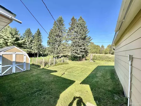 512 W Division, Ishpeming, MI 49849 photo 2