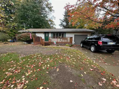 2552 Norwood, Marquette, MI 49855
