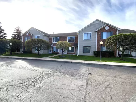 30773 Hidden Pnes, Roseville, MI 48066