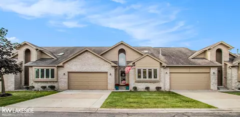 32945 Whispering, Chesterfield, MI 48047