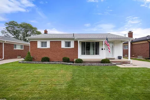 28170 Los Olas, Warren, MI 48093