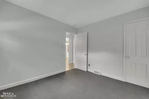 840 Rivard, Grosse Pointe, MI 48230 photo 13