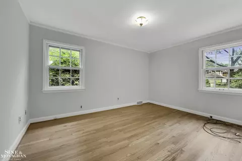 840 Rivard, Grosse Pointe, MI 48230 photo 10