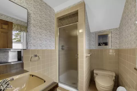 840 Rivard, Grosse Pointe, MI 48230 photo 16