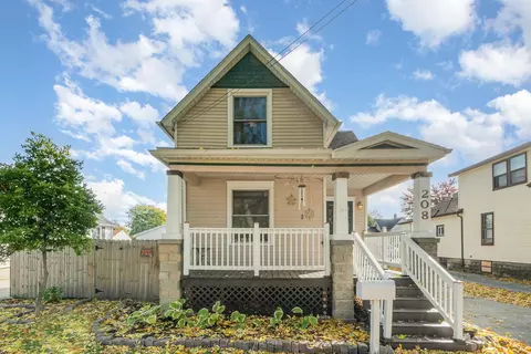 208 N Lincoln, Bay City, MI 48708