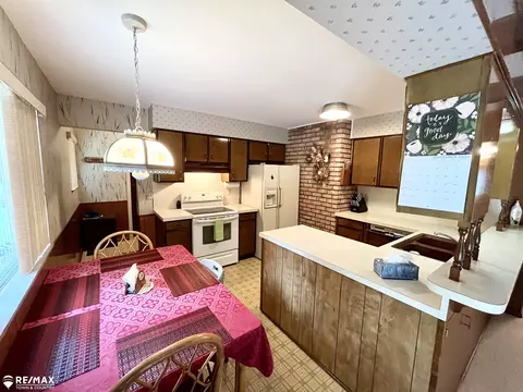 2436 Redwood, Flushing, MI 48433 photo 13