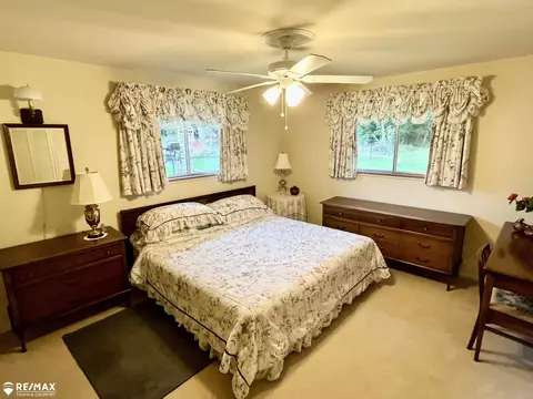 2436 Redwood, Flushing, MI 48433 photo 25