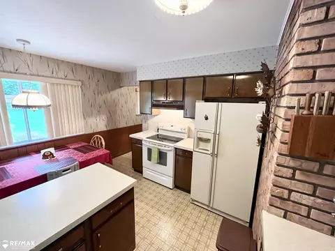 2436 Redwood, Flushing, MI 48433 photo 14