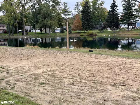 2436 Redwood, Flushing, MI 48433 photo 36