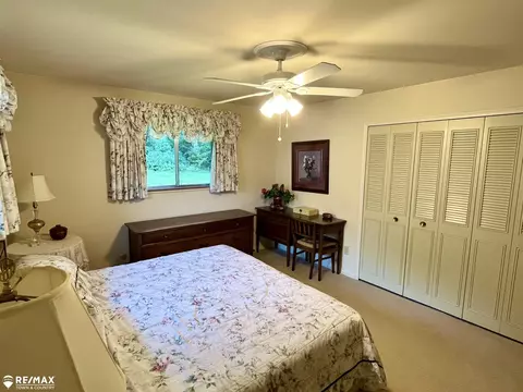 2436 Redwood, Flushing, MI 48433 photo 23