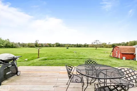 8143 Gibbons, Grant, MI 48032 photo 45