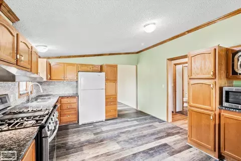 8143 Gibbons, Grant, MI 48032 photo 12