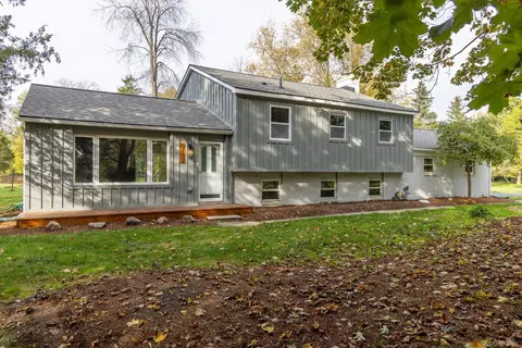 9137 Huron Riv, Brighton, MI 48116