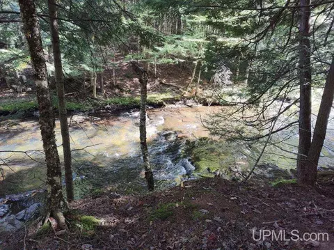 Parcels A, L'anse, MI 49946