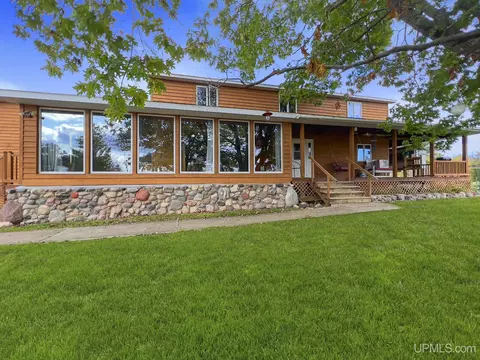 N3729 Us41, Menominee, MI 49858