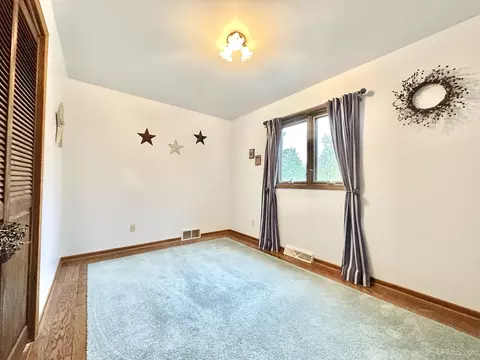 1015 E, Iron Mountain, MI 49801 photo 10