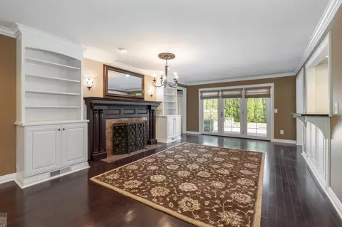 592 Thorn Tree, Grosse Pointe Woods, MI 48236 photo 15