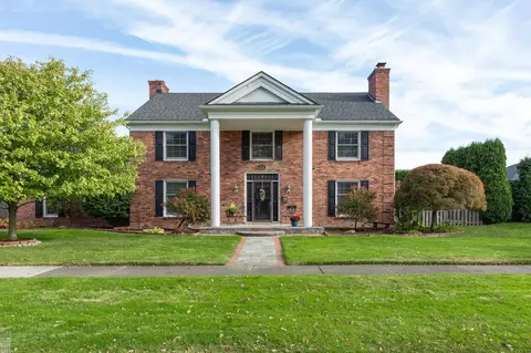 592 Thorn Tree, Grosse Pointe Woods, MI 48236 photo 38