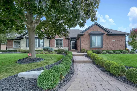 2857 Arrowwood, Sterling Heights, MI 48314
