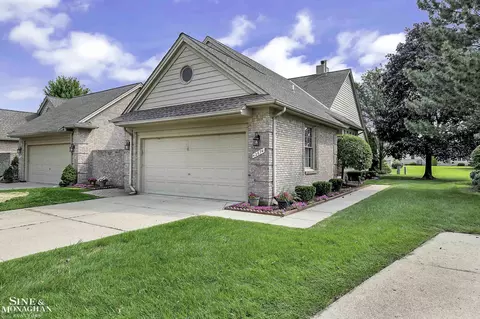 42674 Christina, Sterling Heights, MI 48313