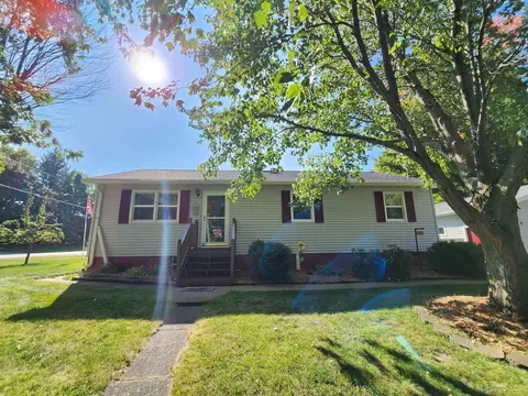 395 Meeske, Marquette, MI 49855