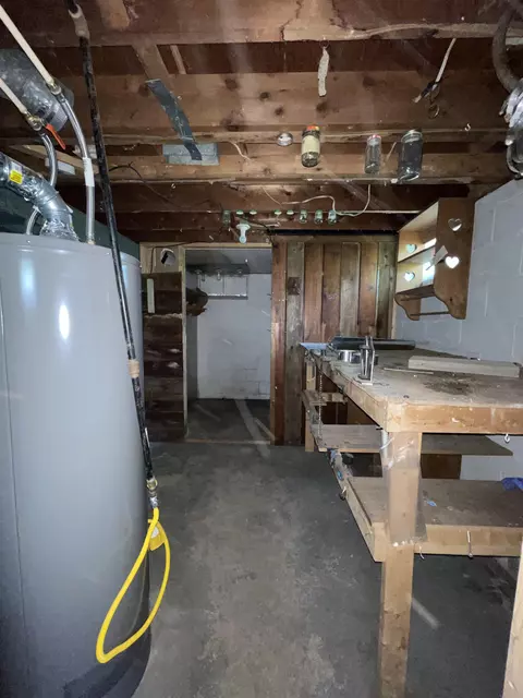 1156 Sutton, Flint, MI 48504 photo 13