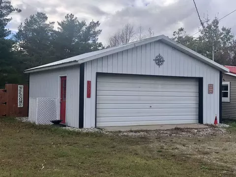 3525 Ash, Harrison, MI 48625 photo 2