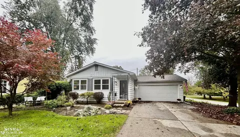 802 Trumbull, Saint Clair, MI 48079