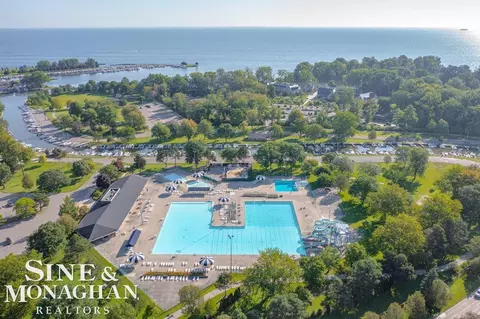 1694 Newcastle, Grosse Pointe Woods, MI 48236 photo 35