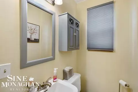 1694 Newcastle, Grosse Pointe Woods, MI 48236 photo 15