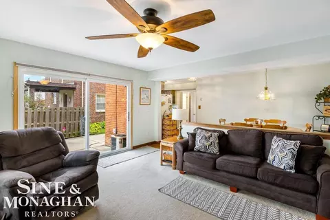 1694 Newcastle, Grosse Pointe Woods, MI 48236 photo 13