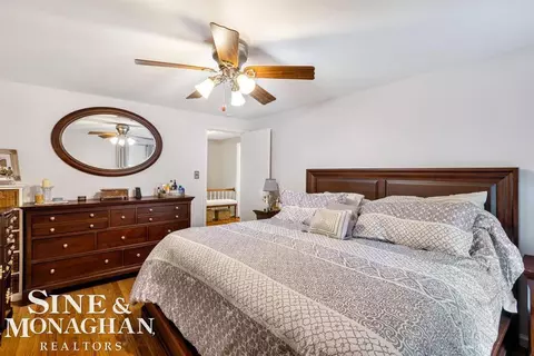 1694 Newcastle, Grosse Pointe Woods, MI 48236 photo 17