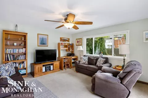 1694 Newcastle, Grosse Pointe Woods, MI 48236 photo 12