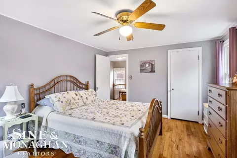 1694 Newcastle, Grosse Pointe Woods, MI 48236 photo 21