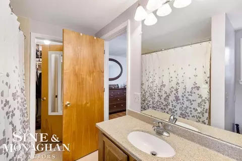 1694 Newcastle, Grosse Pointe Woods, MI 48236 photo 20