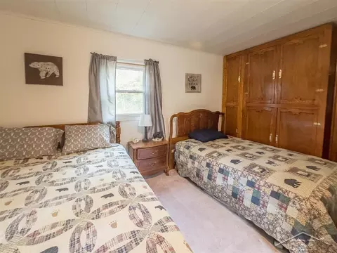 8682 Matthews, Gladwin, MI 48624 photo 21