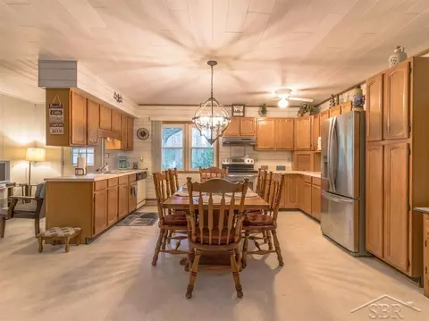 8682 Matthews, Gladwin, MI 48624 photo 8