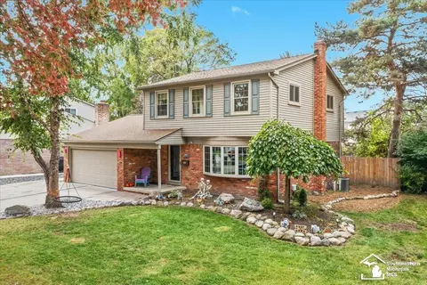 19220 Hampton, Riverview, MI 48193