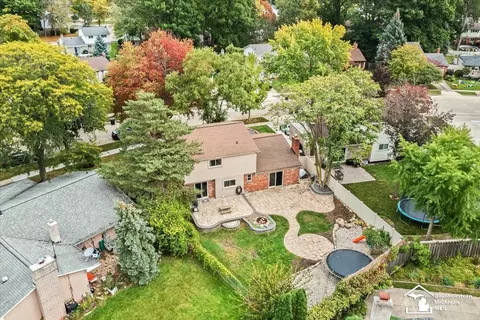 19220 Hampton, Riverview, MI 48193 photo 37