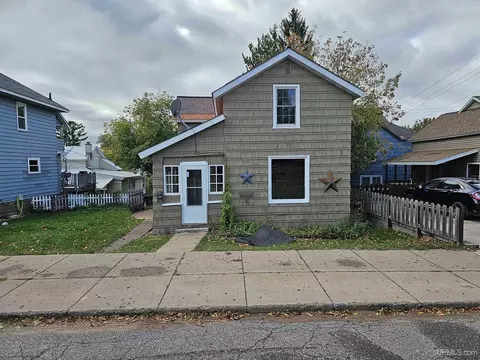 707 N N Pne, Ishpeming, MI 49849