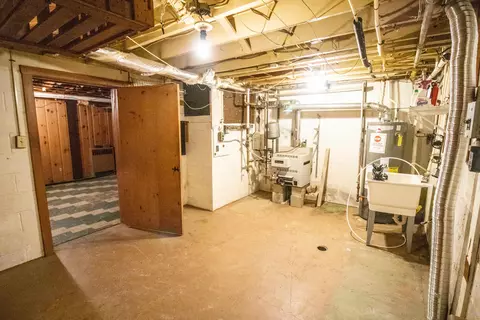1707 Overhill, Flint, MI 48503 photo 32