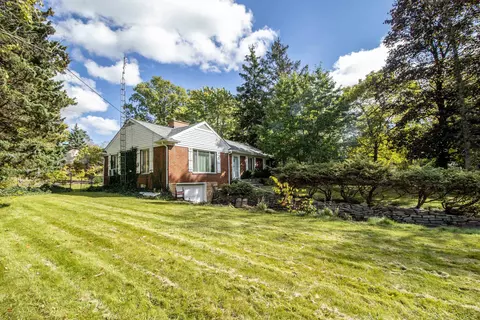 1707 Overhill, Flint, MI 48503 photo 2