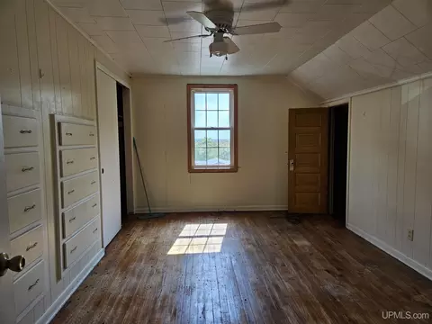 119 North, Wakefield, MI 49968 photo 17