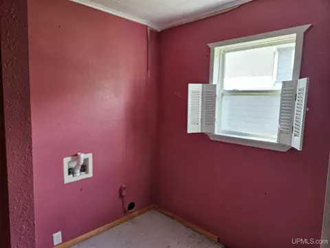 119 North, Wakefield, MI 49968 photo 15