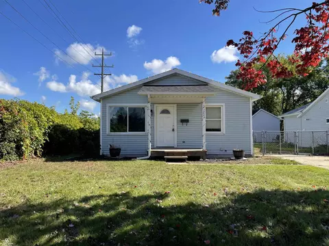 2324 14th St, Port Huron, MI 48060