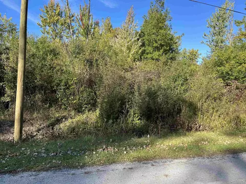 3100 Kuehn, Saginaw, MI 48601