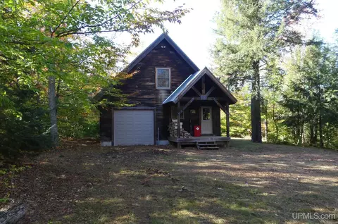 21475 E Sigan Cp, Grand Marais, MI 49839