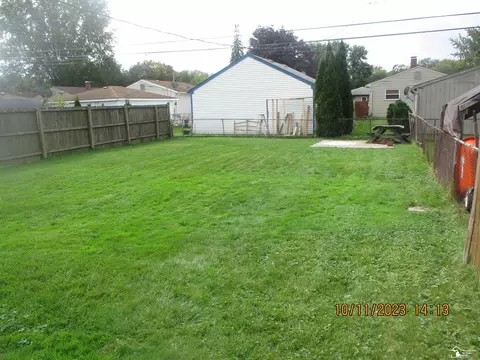 6468 Pine, Taylor, MI 48180 photo 3