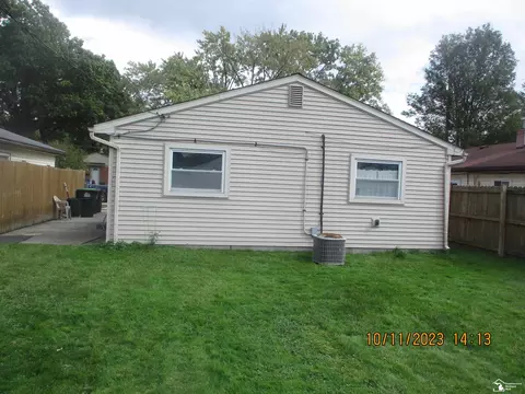 6468 Pine, Taylor, MI 48180 photo 4
