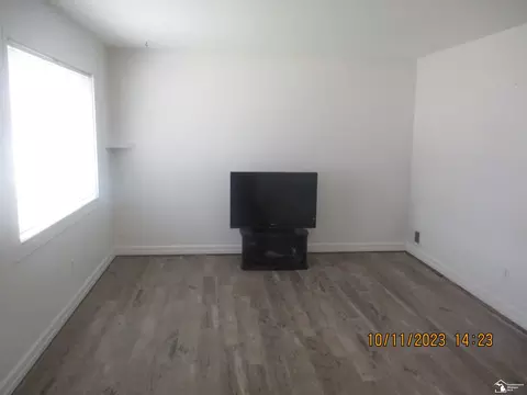 6468 Pine, Taylor, MI 48180 photo 7